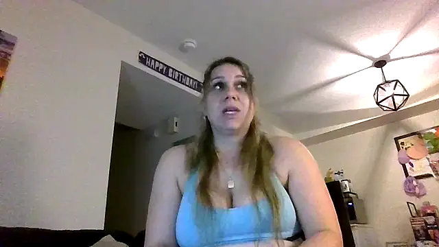 Snapshot of thedevinemama chatting on June 28, 2026, 3:01 am thedevinemama online show from June 28, 2026, 3:01 am