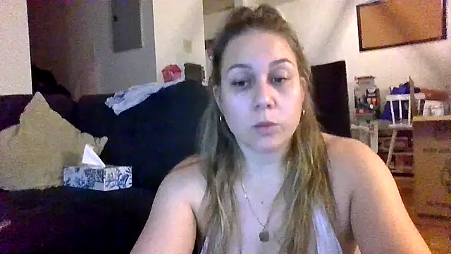 Snapshot of thedevinemama chatting on July 29, 2026, 1:37 am thedevinemama online show from July 29, 2026, 1:37 am