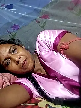 Savita992 online show from May 1, 2026, 11:20 pm