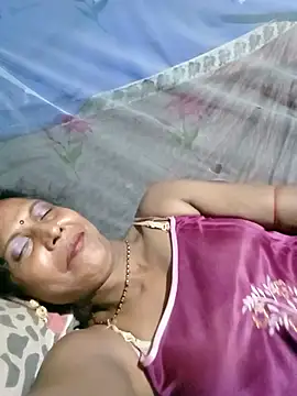 Savita992 online show from July 17, 2026, 8:14 pm