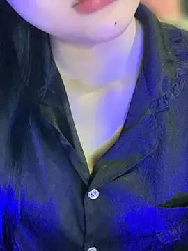 Linhtruong  online show from May 2, 2026, 1:54 am