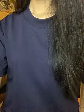 Snapshot of Nhinhi18 chatting on September 12, 2025, 3:23 pm Nhinhi18 online show from September 12, 2025, 3:23 pm