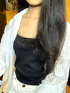 Snapshot of Nhinhi18 chatting on September 24, 2025, 3:37 pm Nhinhi18 online show from September 24, 2025, 3:37 pm