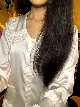 Snapshot of Nhinhi18 chatting on September 25, 2025, 3:38 pm Nhinhi18 online show from September 25, 2025, 3:38 pm