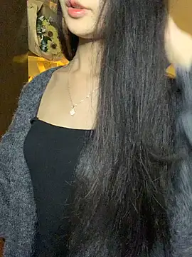 Snapshot of Nhinhi18 chatting on November 16, 2025, 3:28 pm Nhinhi18 online show from November 16, 2025, 3:28 pm