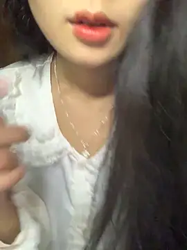 Snapshot of Nhinhi18 chatting on December 2, 2025, 2:12 pm Nhinhi18 online show from December 2, 2025, 2:12 pm