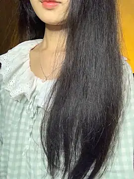 Snapshot of Nhinhi18 chatting on December 5, 2025, 2:36 pm Nhinhi18 online show from December 5, 2025, 2:36 pm