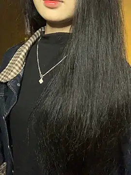 Snapshot of Nhinhi18 chatting on January 11, 2026, 4:01 pm Nhinhi18 online show from January 11, 2026, 4:01 pm