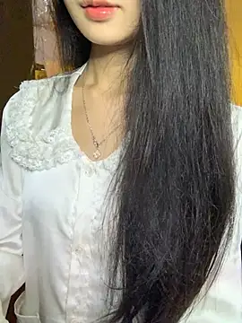 Snapshot of Nhinhi18 chatting on February 8, 2026, 4:10 pm Nhinhi18 online show from February 8, 2026, 4:10 pm