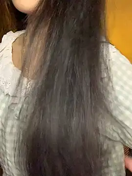 Snapshot of Nhinhi18 chatting on March 8, 2026, 2:43 pm Nhinhi18 online show from March 8, 2026, 2:43 pm