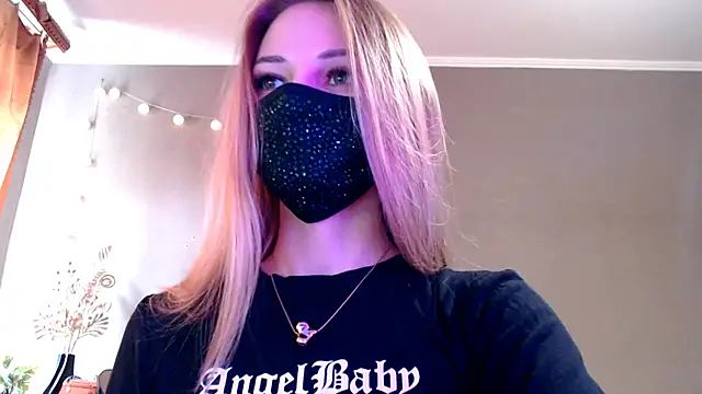 Iris lave online show from April 24, 2026, 12:40 pm