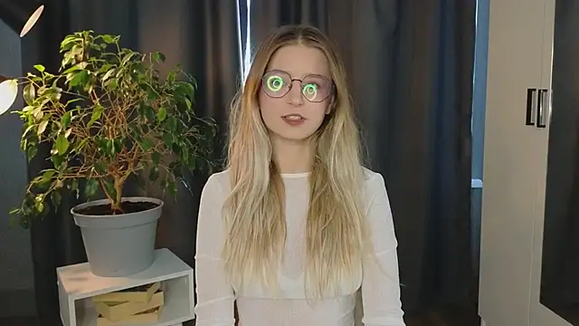 Snapshot of zegoii chatting on September 14, 2025, 1:21 pm zegoii online show from September 14, 2025, 1:21 pm