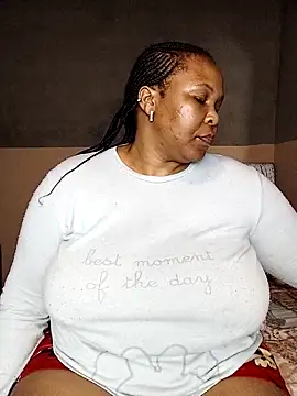 Snapshot of Moretl chatting on October 21, 2025, 9:37 pm Moretl online show from October 21, 2025, 9:37 pm