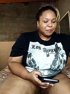 Snapshot of Moretl chatting on February 14, 2026, 11:18 am Moretl online show from February 14, 2026, 11:18 am