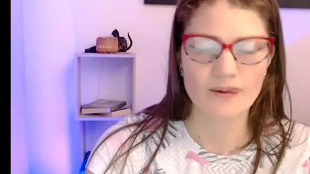 Snapshot of Camila-ventura chatting on June 14, 2026, 12:07 pm Camila-ventura online show from June 14, 2026, 12:07 pm