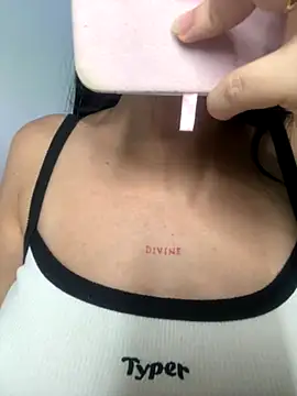 Snapshot of lucy_grey25 chatting on November 9, 2025, 7:12 pm lucy grey25 online show from November 9, 2025, 7:12 pm