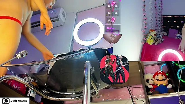 demi chan online show from April 24, 2026, 7:33 am