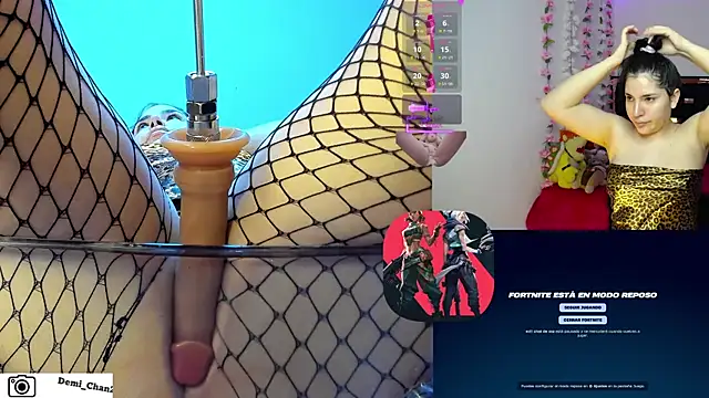 Snapshot of demi_chan chatting on May 9, 2026, 9:25 am demi chan online show from May 9, 2026, 9:25 am