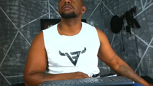 big blackmen19 online show from May 19, 2026, 1:39 pm