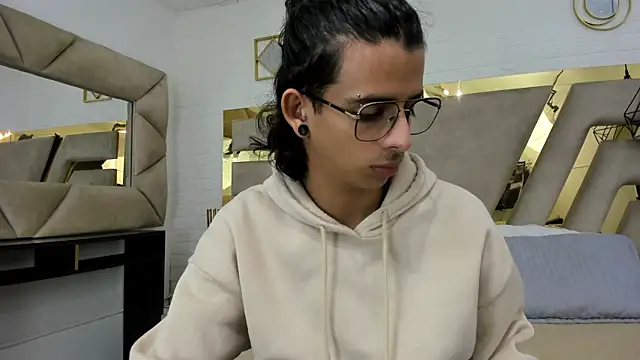 Ibratxandy online show from November 27, 2025, 7:05 pm