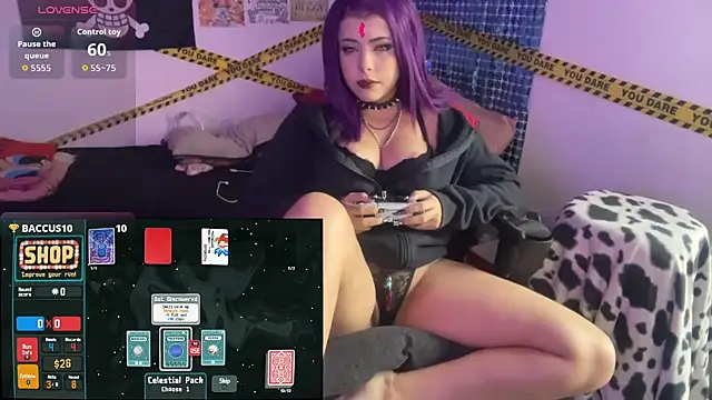 PixelKitty  online show from November 13, 2025, 9:36 pm