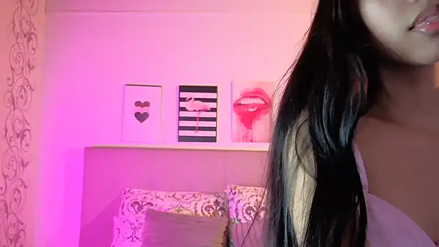 pocahontamoon online show from May 28, 2026, 3:31 pm