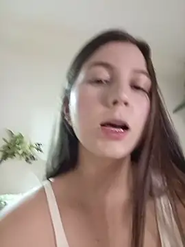 Arianna Moss online show from June 10, 2026, 11:24 pm