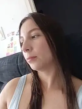 Arianna Moss online show from July 5, 2026, 7:10 pm