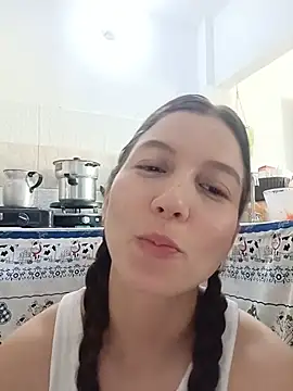 Arianna Moss online show from July 10, 2026, 4:20 pm