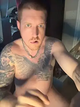 CloudyKingG online show from April 22, 2026, 10:55 pm