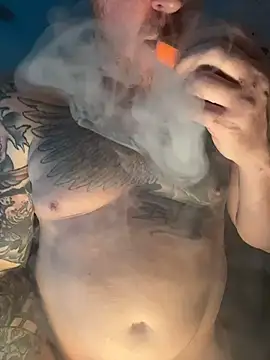 CloudyKingG online show from June 25, 2026, 3:27 pm