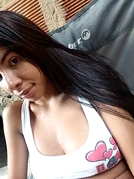 chaparritahot99 online show from October 16, 2025, 8:32 pm