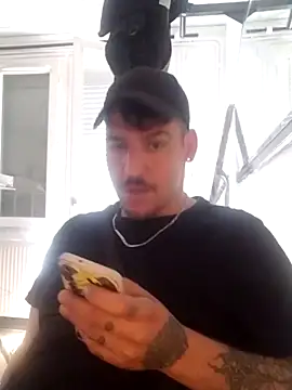 Snapshot of JuicyBigcock@xh chatting on July 5, 2026, 2:57 pm JuicyBigcockxh online show from July 5, 2026, 2:57 pm