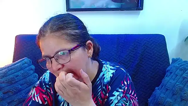 Snapshot of Linda_banks_ chatting on September 9, 2025, 1:38 am Linda banks online show from September 9, 2025, 1:38 am