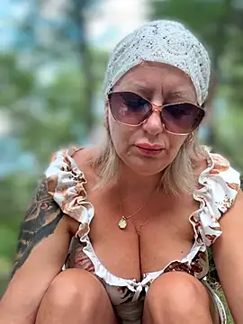 Snapshot of Milena-MilfaXXX chatting on July 5, 2026, 3:13 am Milena-MilfaXXX online show from July 5, 2026, 3:13 am