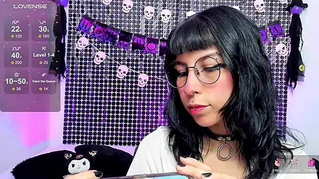 Rose 72 online show from October 23, 2025, 7:34 pm