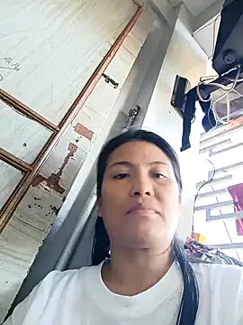 Uniquebeauty32 online show from March 16, 2026, 12:06 am