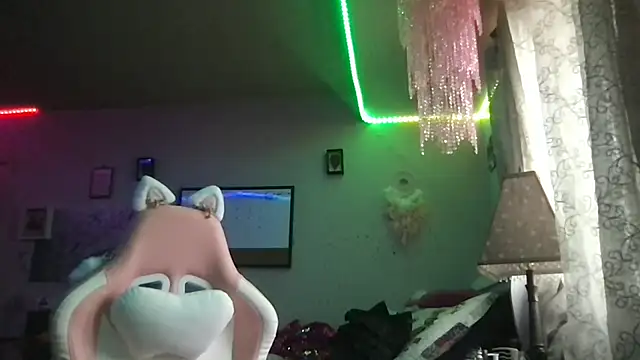 Snapshot of nekowaifuuu chatting on November 25, 2025, 5:57 pm nekowaifuuu online show from November 25, 2025, 5:57 pm