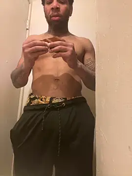 Snapshot of 1mistaGoodWood chatting on April 8, 2026, 12:54 am 1mistaGoodWood online show from April 8, 2026, 12:54 am