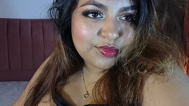 Snapshot of Hela_Collins chatting on October 17, 2025, 4:48 am Hela Collins online show from October 17, 2025, 4:48 am