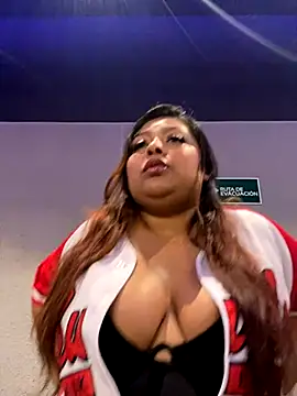 Snapshot of Hela_Collins chatting on November 6, 2025, 8:43 pm Hela Collins online show from November 6, 2025, 8:43 pm