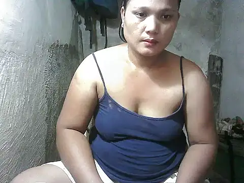 lady helen00 online show from May 6, 2026, 11:48 am