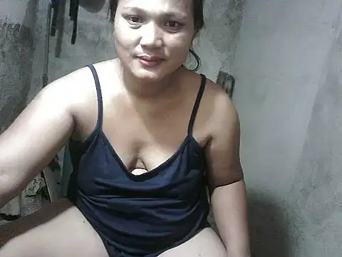 lady helen00 online show from July 5, 2026, 12:01 pm
