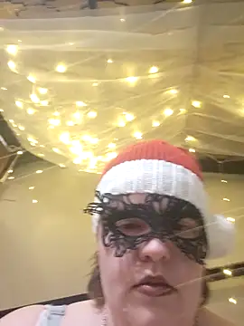 VeiledMuse online show from December 22, 2025, 2:41 am