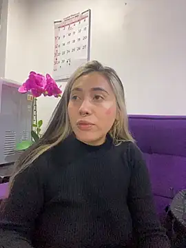 Snapshot of _ManuVeelez chatting on September 16, 2025, 3:29 am ManuVeelez online show from September 16, 2025, 3:29 am