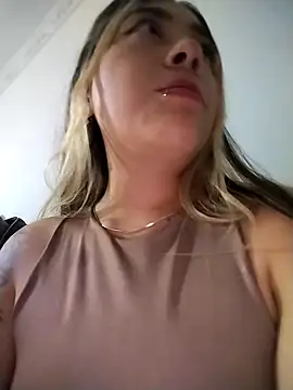 Snapshot of _ManuVeelez chatting on November 29, 2025, 6:49 am ManuVeelez online show from November 29, 2025, 6:49 am