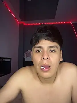Kailertwink online show from March 24, 2026, 4:28 am