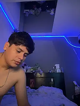 Kailertwink online show from July 2, 2026, 3:51 pm