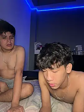 Kailertwink online show from July 3, 2026, 5:58 am