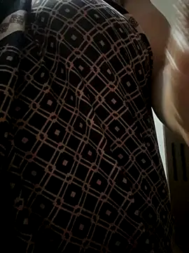 Snapshot of THICKBUNNYCHICKxxx chatting on October 21, 2025, 8:20 pm THICKBUNNYCHICKxxx online show from October 21, 2025, 8:20 pm